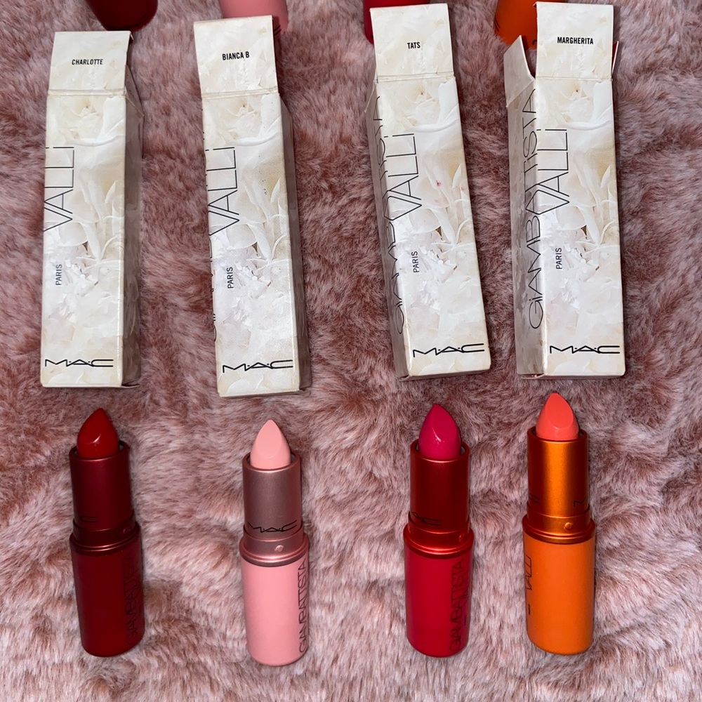 MAC Giambattista Valli